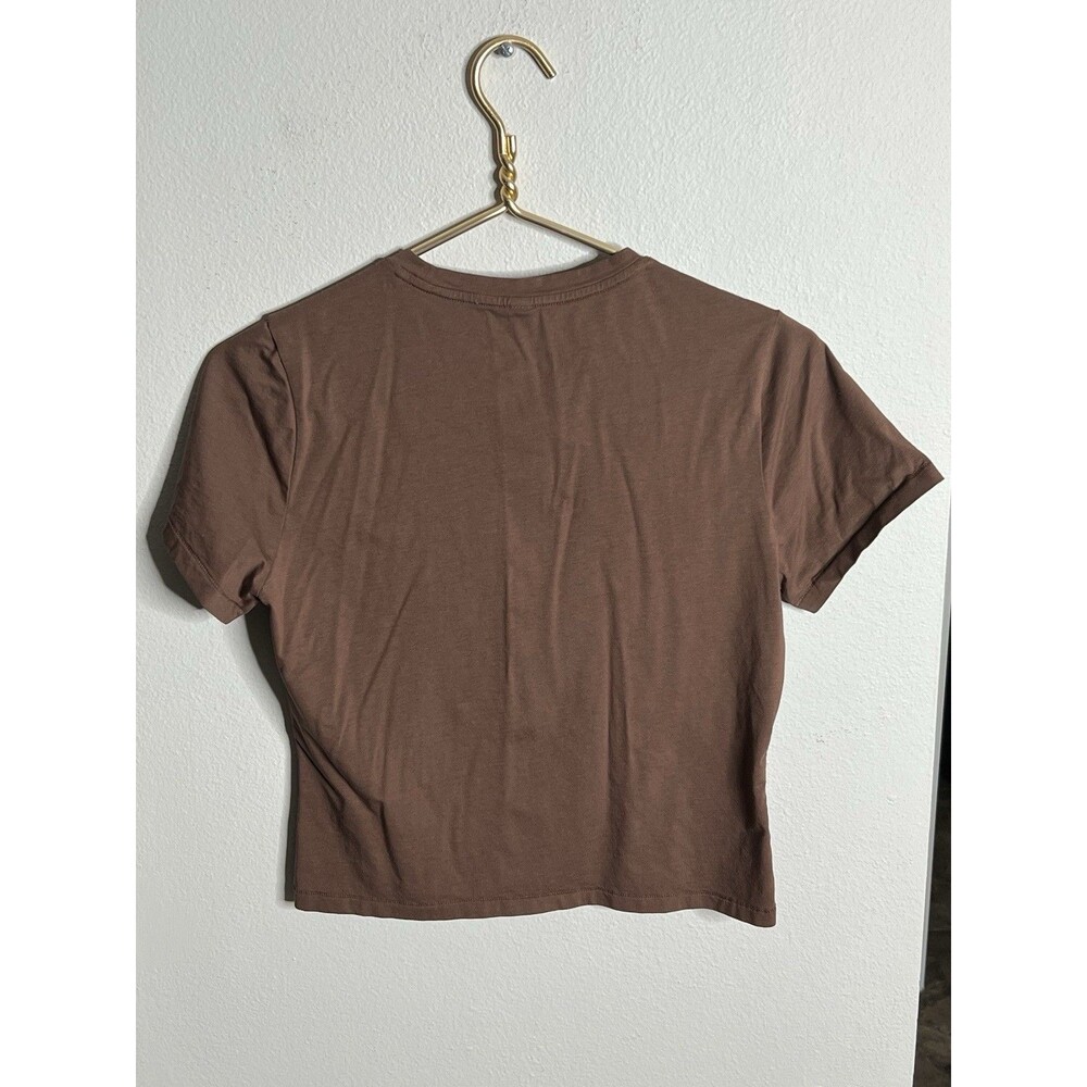 Vuori Women's Brown Crop Top - Picture 2 of 4